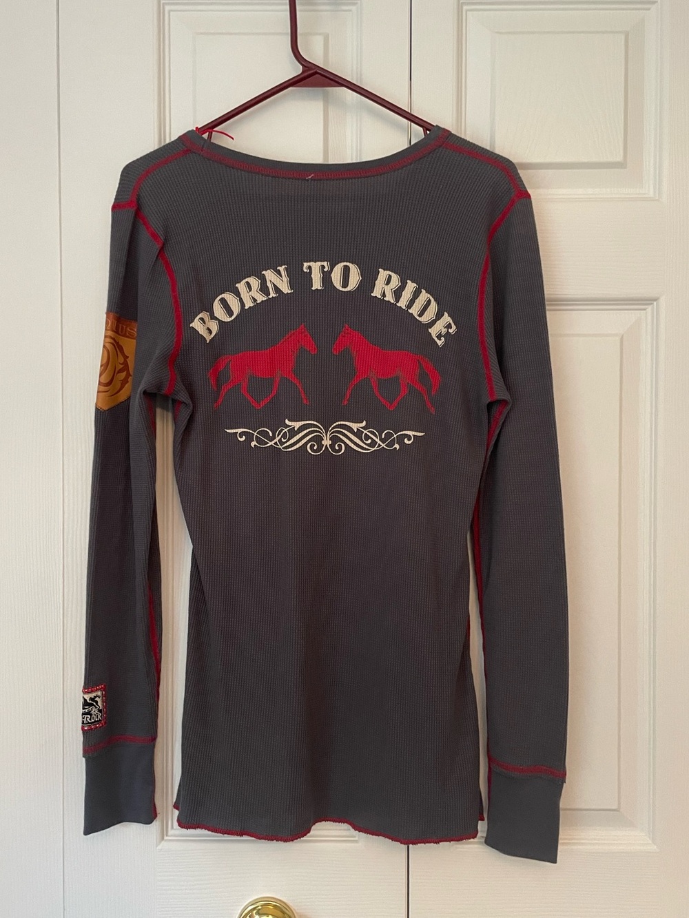 NWT Alp N Rock Gray Long-Sleeve 'Born to Ride' Horse Print Graphic Tee Henley 4